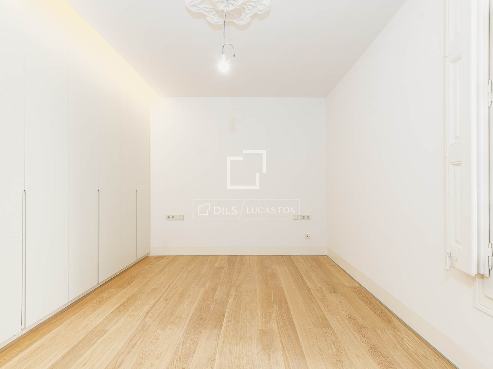 Apartamento en Barcelona, España 2 dormitorios, 110 m2 No. 194296