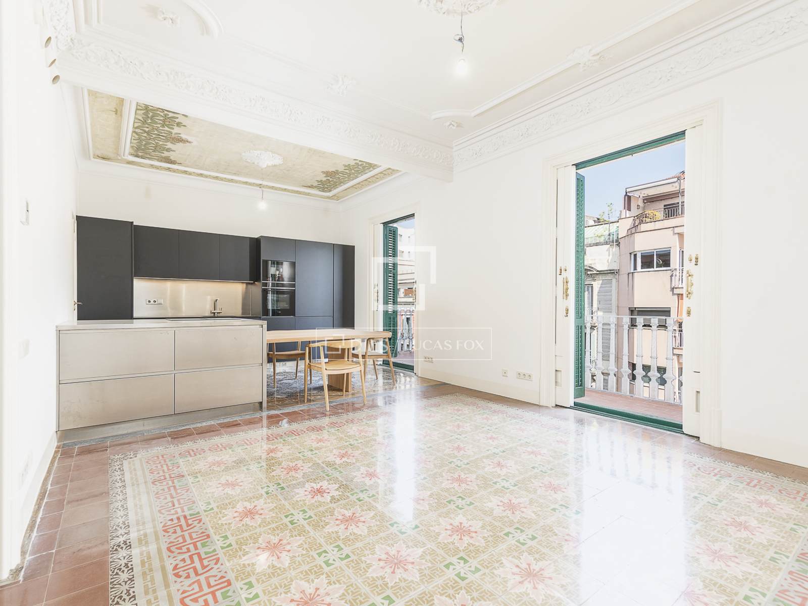Apartamento en Barcelona, España 2 dormitorios, 110 m2 No. 194296