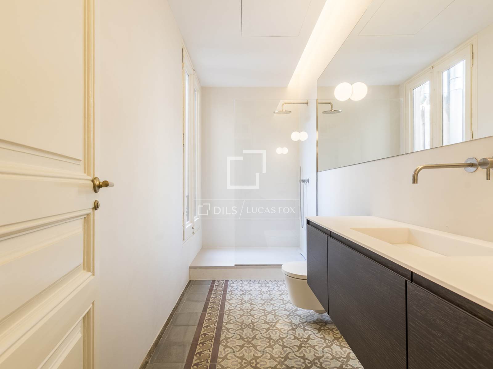 Apartamento en Barcelona, España 2 dormitorios, 110 m2 No. 194296