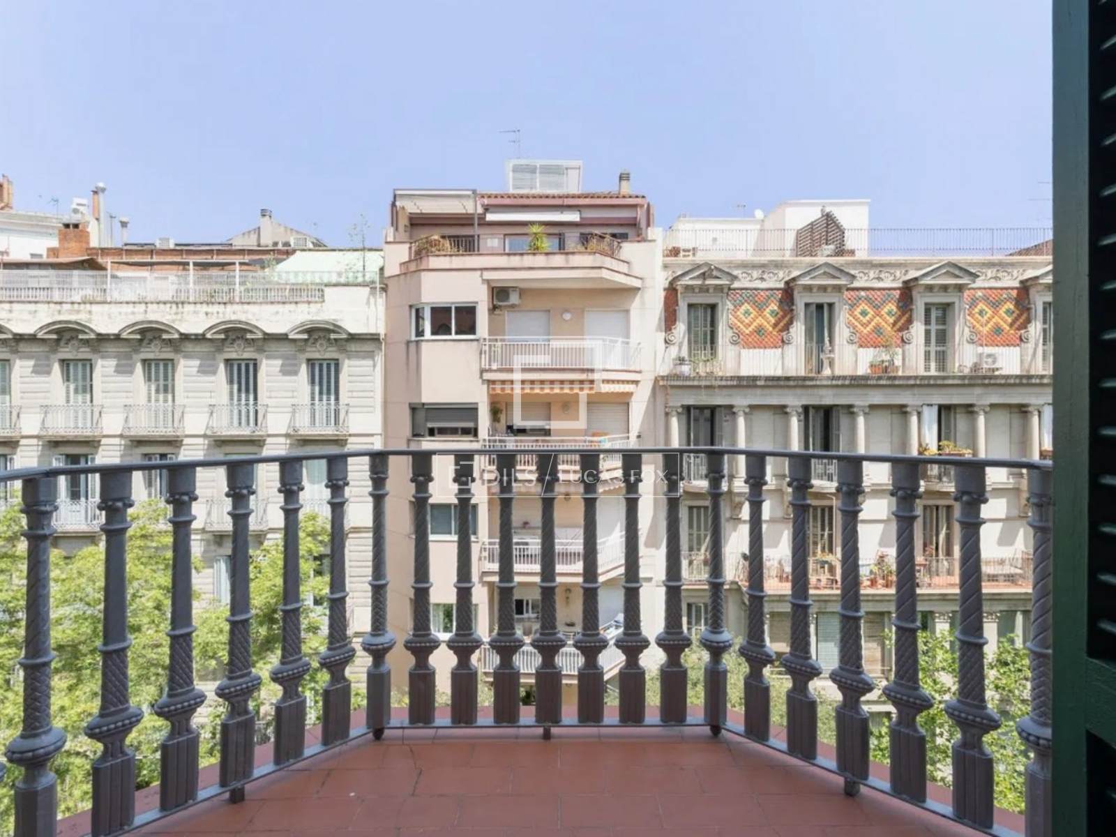Apartamento en Barcelona, España 2 dormitorios, 110 m2 No. 194296