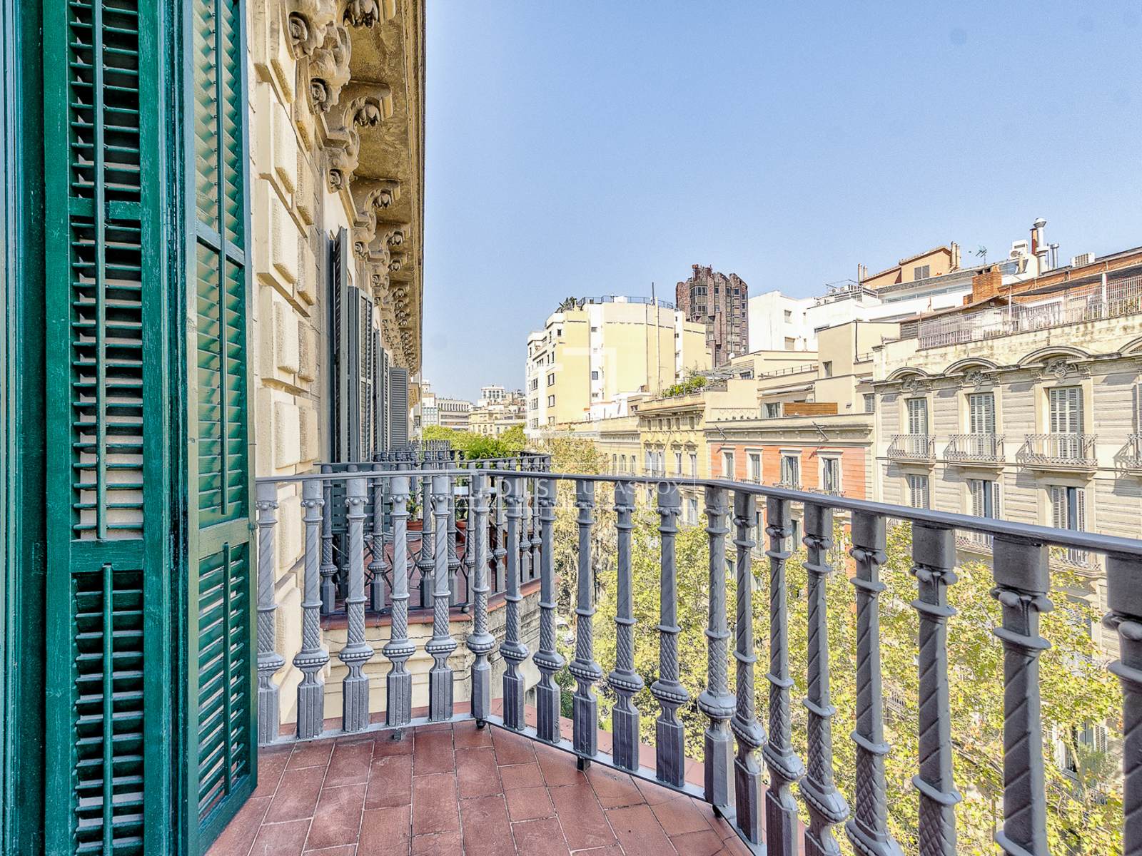 Apartamento en Barcelona, España 2 dormitorios, 110 m2 No. 194296