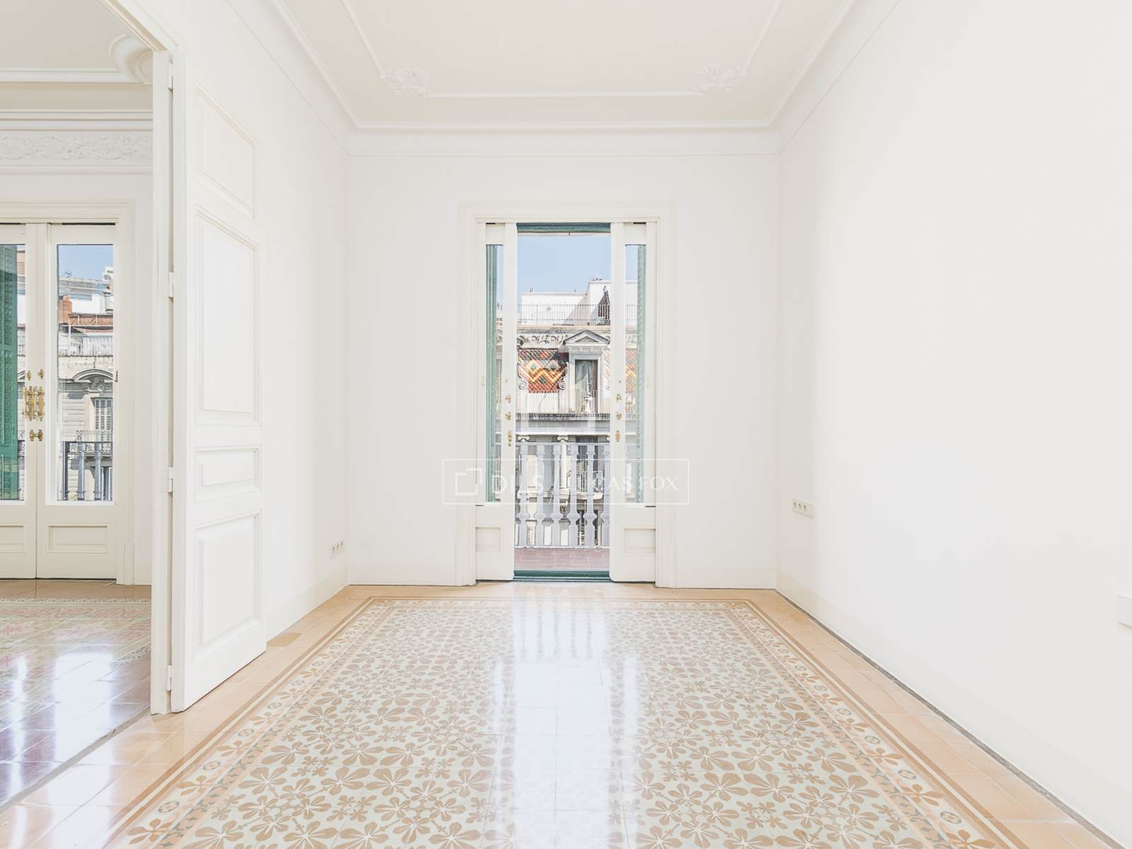 Apartamento en Barcelona, España 2 dormitorios, 110 m2 No. 194296