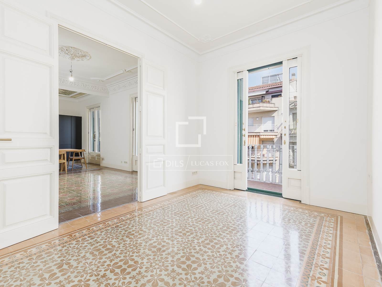Apartamento en Barcelona, España 2 dormitorios, 110 m2 No. 194296