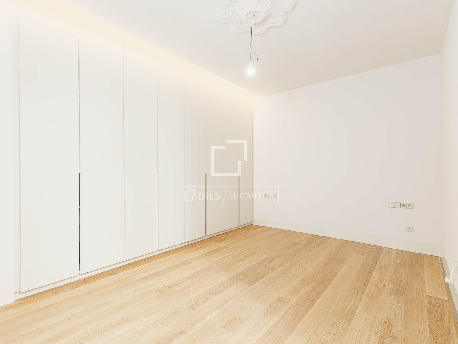 Apartamento en Barcelona, España 2 dormitorios, 110 m2 No. 194296
