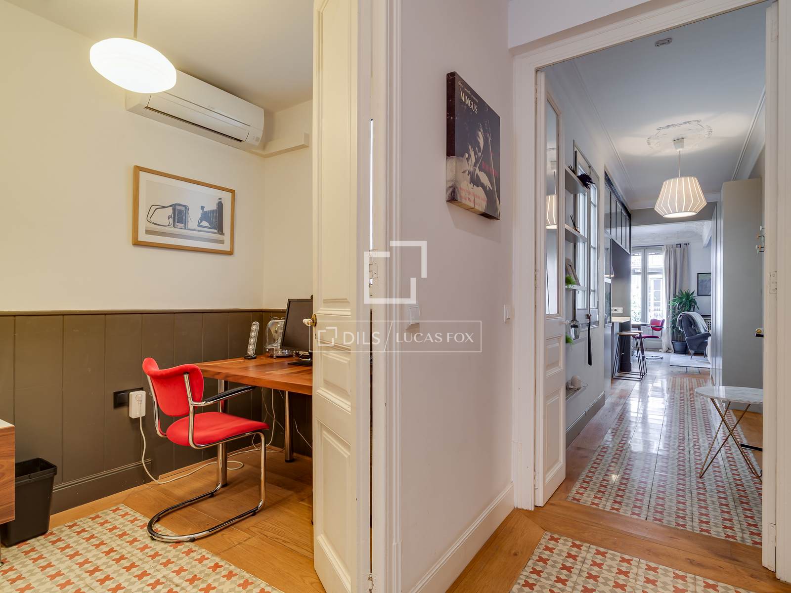 Apartamento en Barcelona, España 3 dormitorios, 105 m2 No. 194290