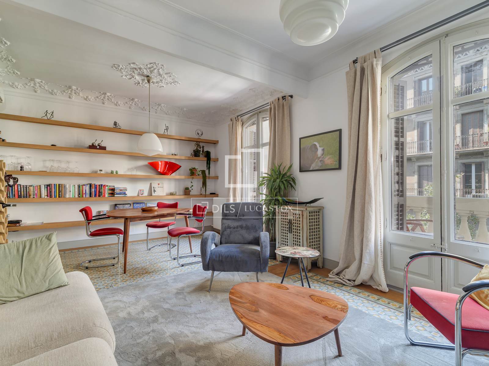 Apartamento en Barcelona, España 3 dormitorios, 105 m2 No. 194290