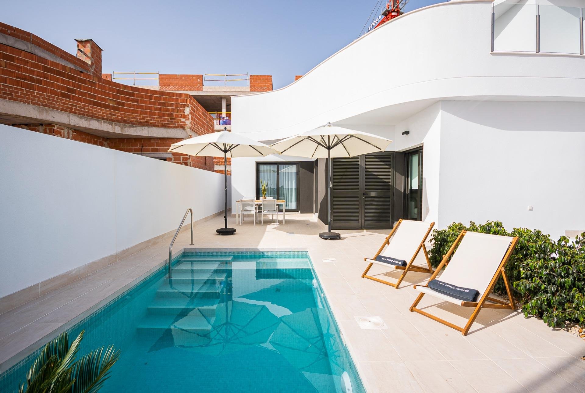 Villa i Torrevieja, Alicante, Spanien 3 sovrum, 84 kvm. Nr. 187227