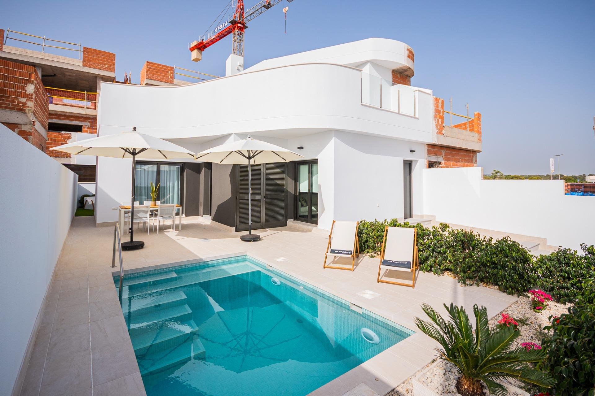 Villa i Torrevieja, Alicante, Spanien 3 sovrum, 84 kvm. Nr. 187227