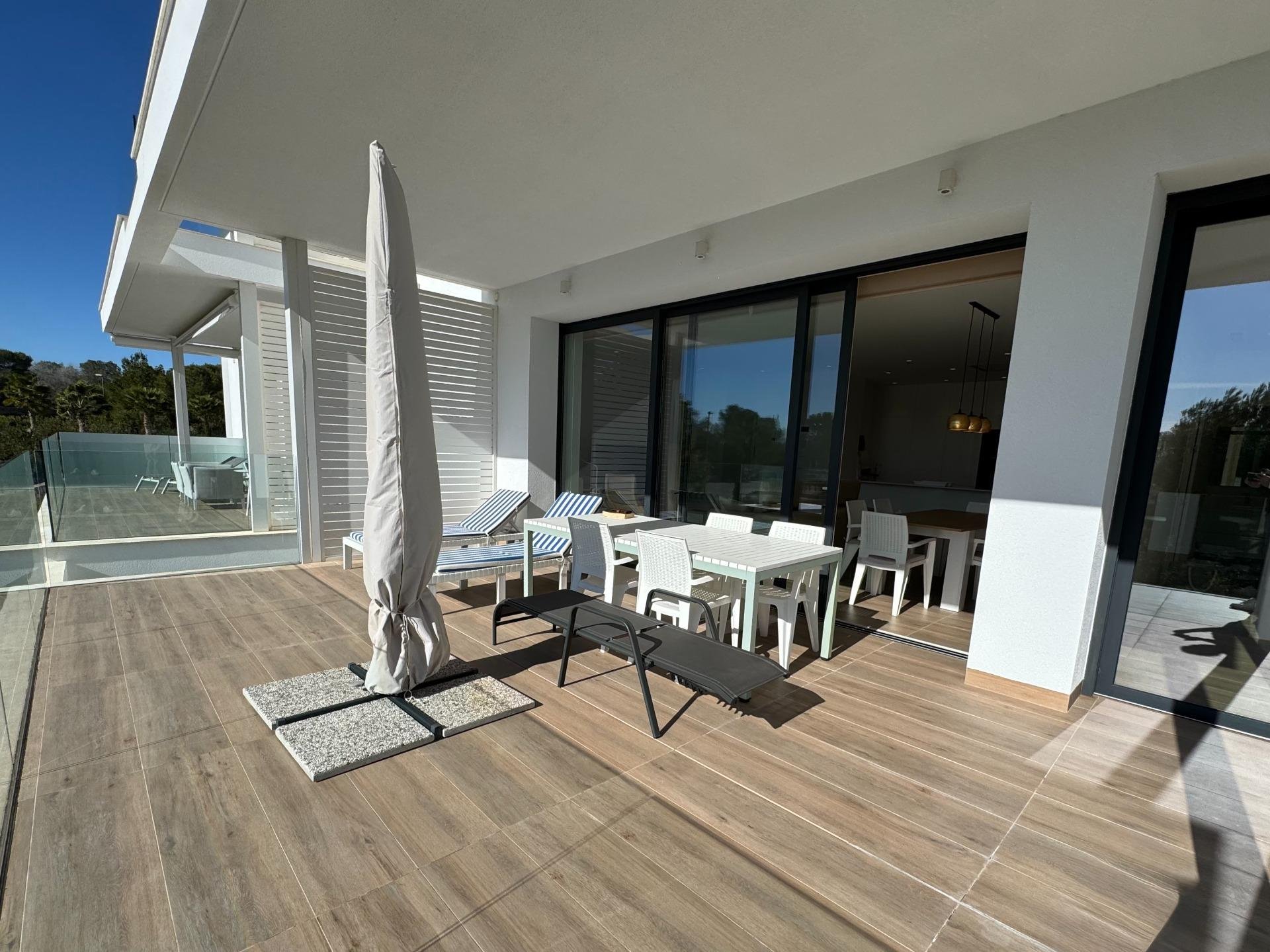 Apartamento en Pinar De Campoverde, Alicante, España 3 dormitorios, 203 m2 No. 150152