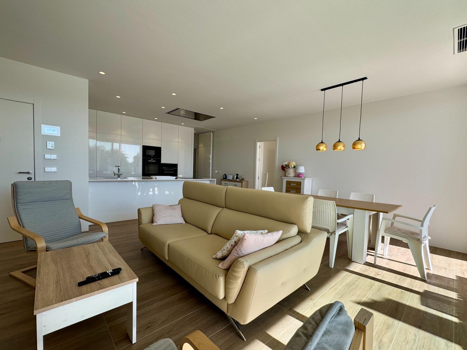 Apartamento en Pinar De Campoverde, Alicante, España 3 dormitorios, 203 m2 No. 150152