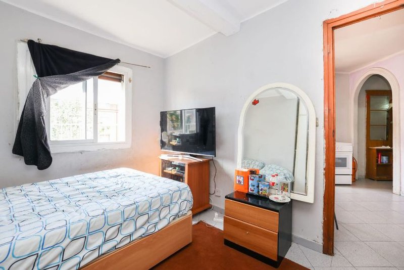 House in Barcelona, Spain 2 bedrooms, 108 sq.m. No. 195304