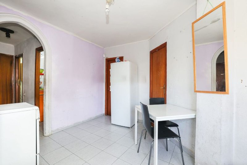 House in Barcelona, Spain 2 bedrooms, 108 sq.m. No. 195304