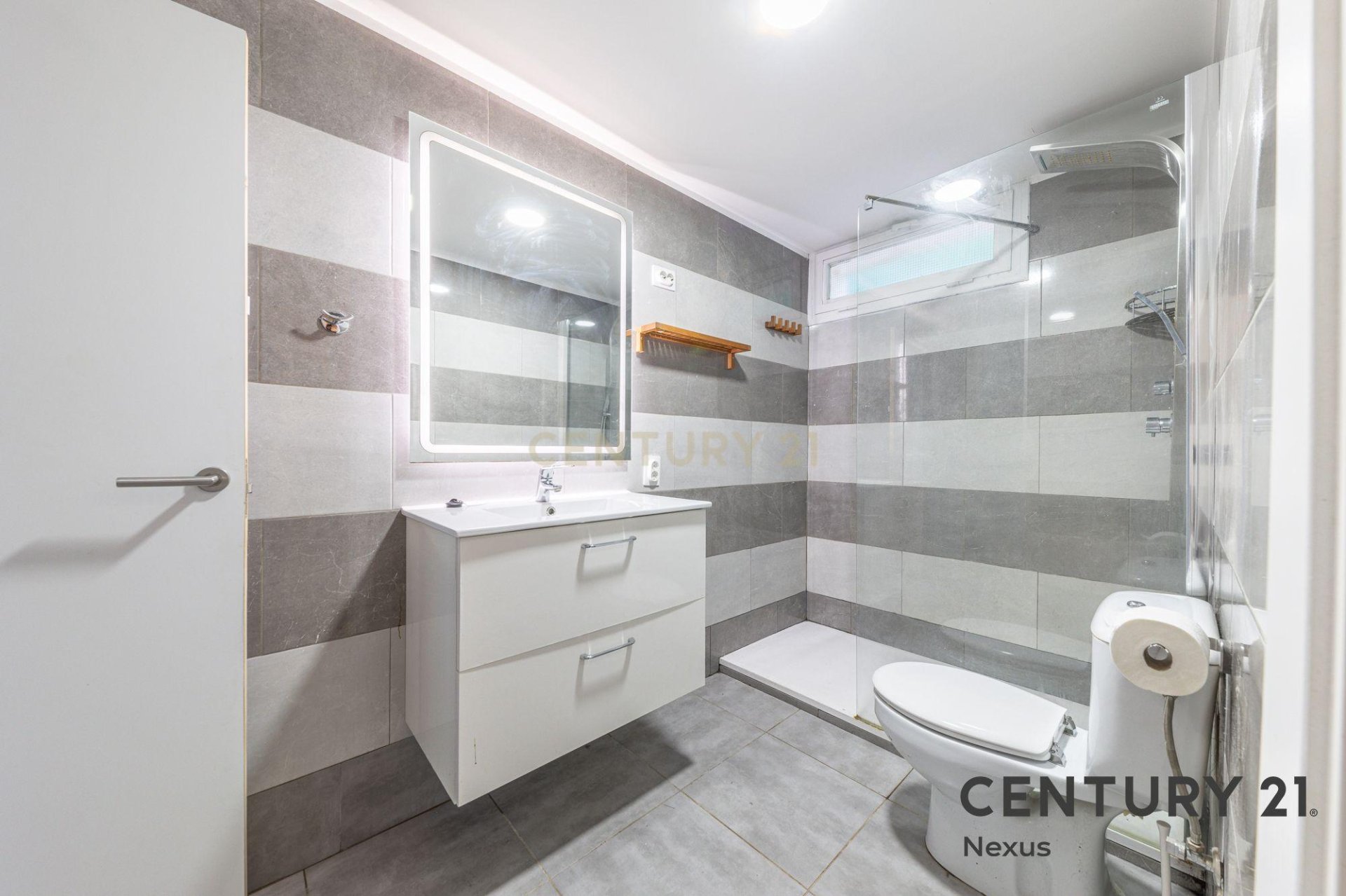 House in Piera, Barcelona, Spain 3 bedrooms, 239 sq.m. No. 195301