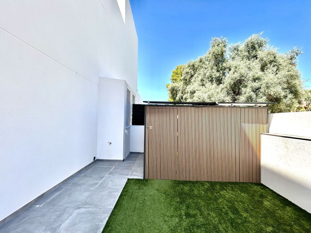 Villa en Villamartin, Alicante, España 2 dormitorios, 110 m2 No. 189937