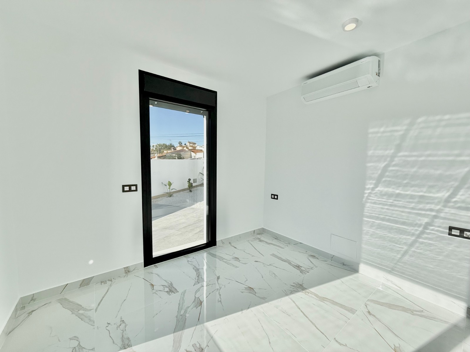 Huvila Ciudad Quesada, Alicante, Espanja 4 makuuhuonetta, 205 m2 No. 196008