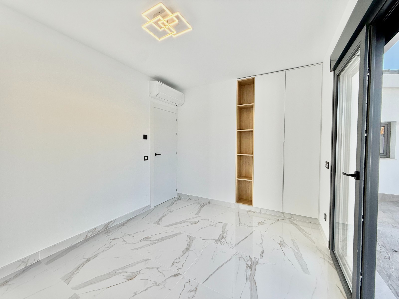 Huvila Ciudad Quesada, Alicante, Espanja 4 makuuhuonetta, 205 m2 No. 196008