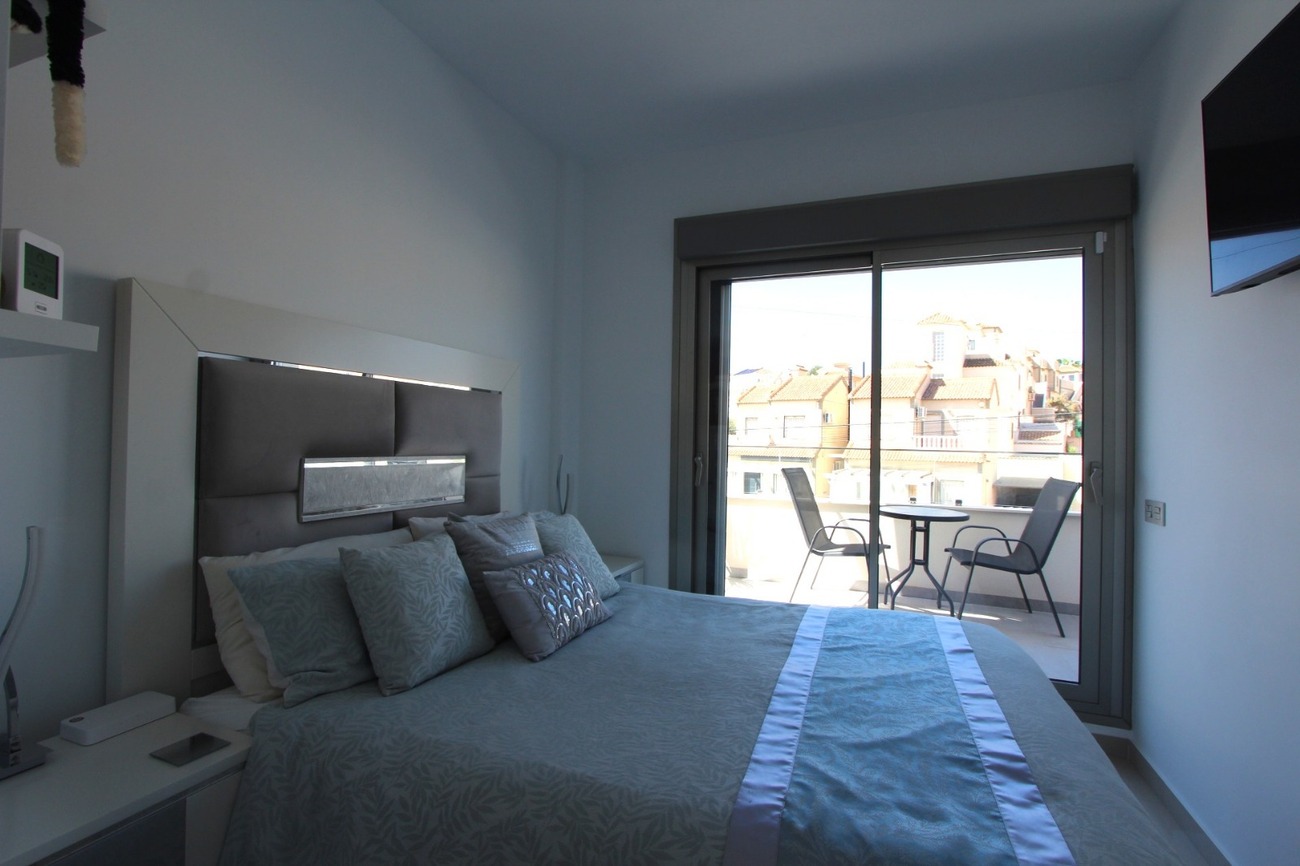 Villa Villamartin, Alicante, Spānijā 5 istabas,  Nr. 196003