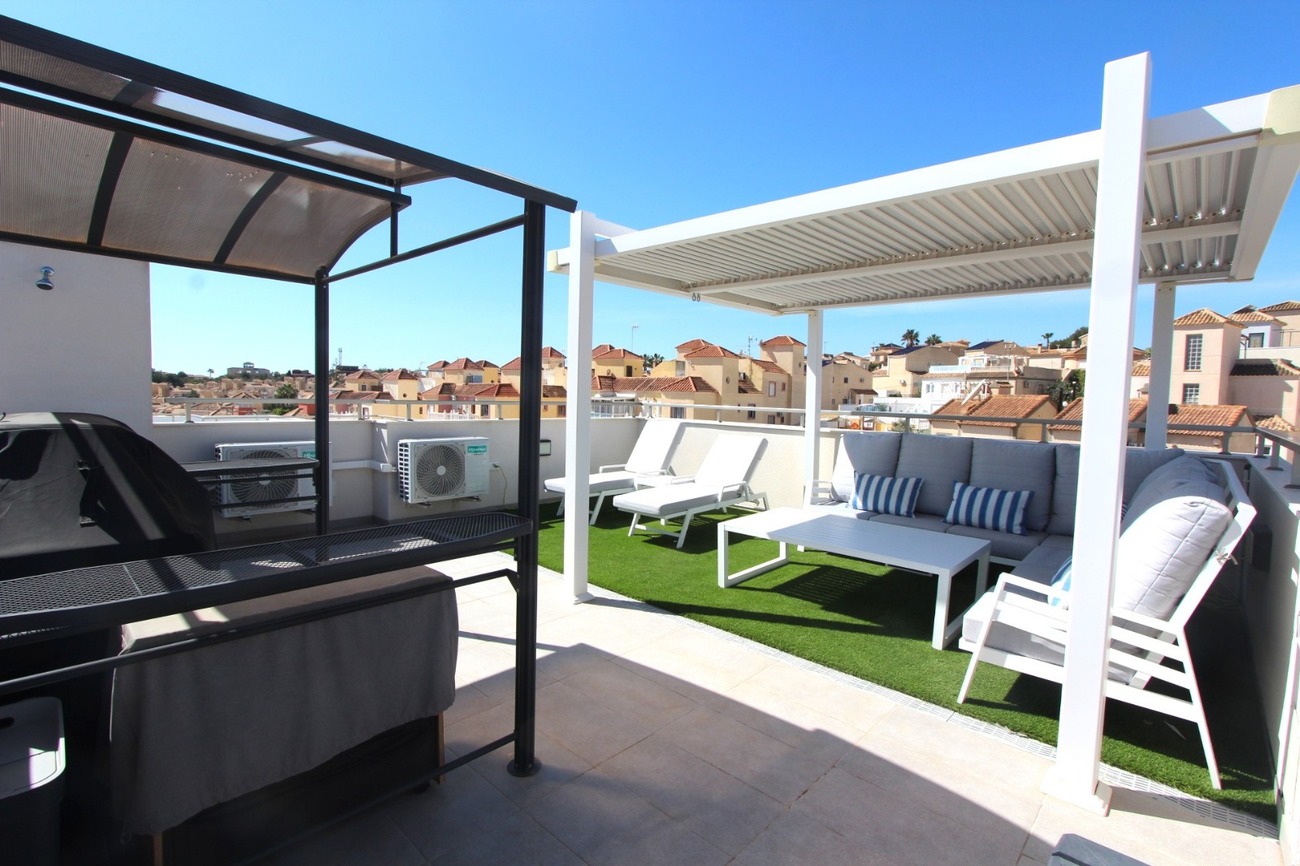 Villa Villamartin, Alicante, Spānijā 5 istabas,  Nr. 196003