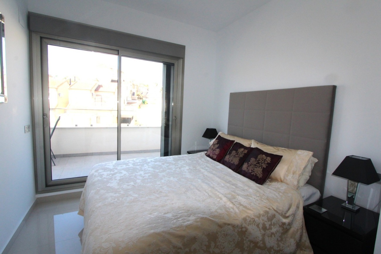 Villa Villamartin, Alicante, Spānijā 5 istabas,  Nr. 196003