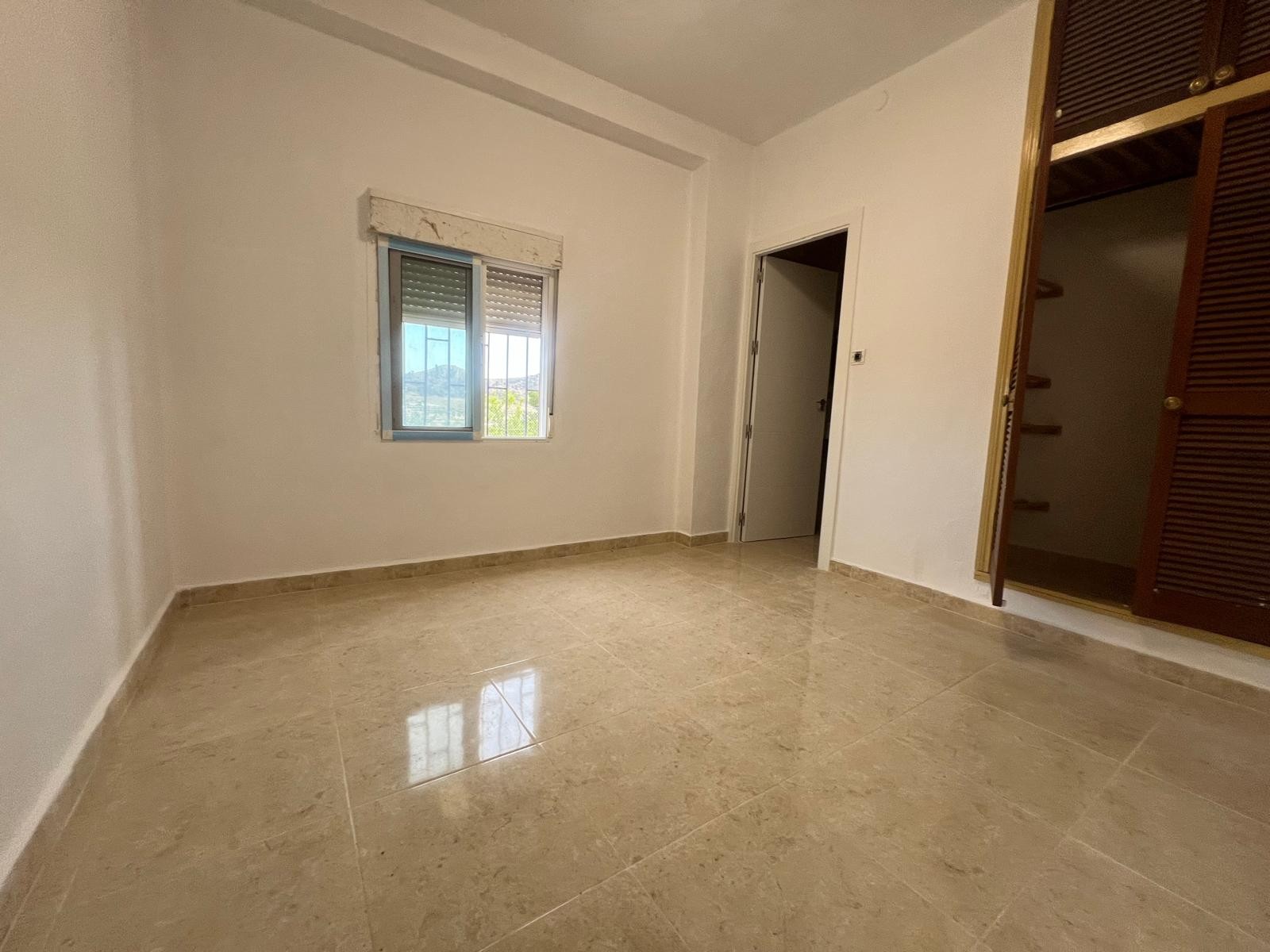 Huvila Alicante, Espanja 4 makuuhuonetta, 145 m2 No. 196006