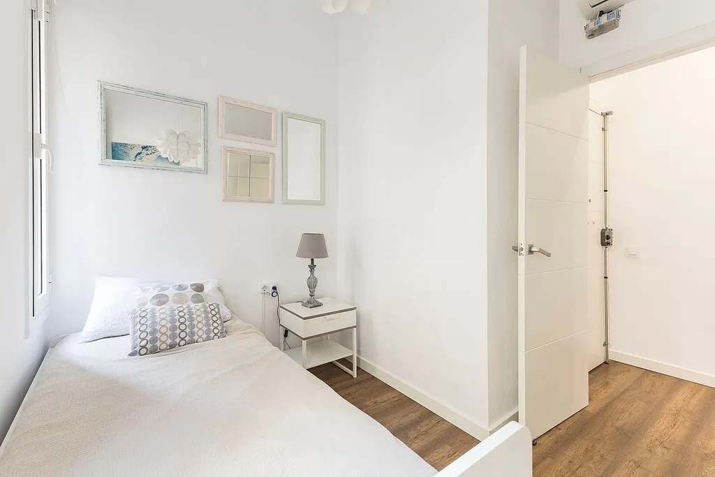 Wohnung in Barcelona, Spanien 2 Schlafzimmer,  Nr. 140758