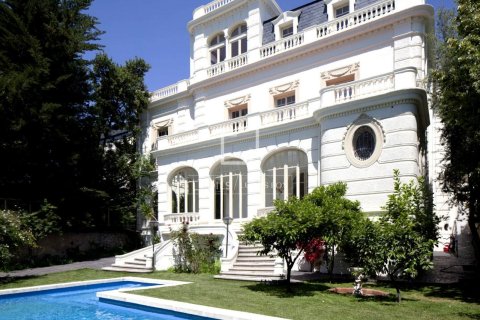 Villa Barcelona, Spānijā 7 istabas, 1344 m2 Nr. 150933