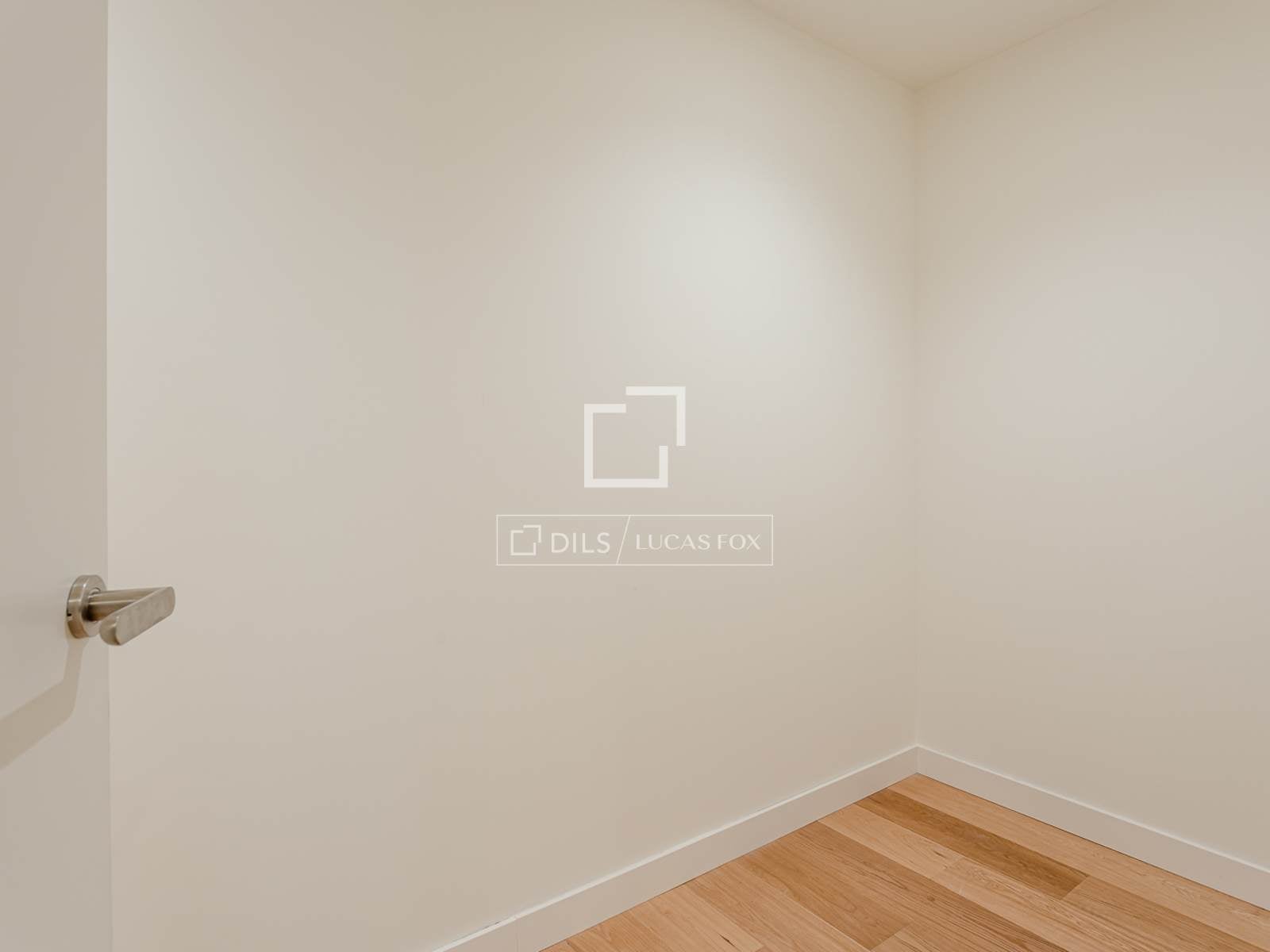 Apartament w Barcelona, Hiszpania 3 sypialnie, 196 mkw. nr 150931