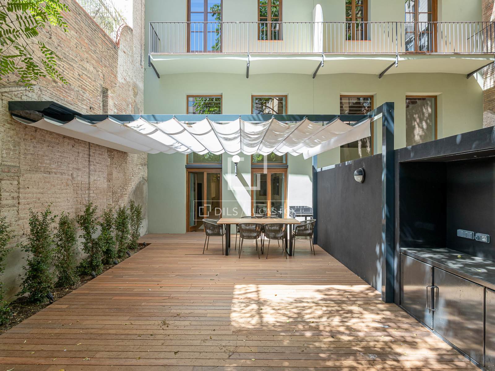 Apartament w Barcelona, Hiszpania 3 sypialnie, 196 mkw. nr 150931