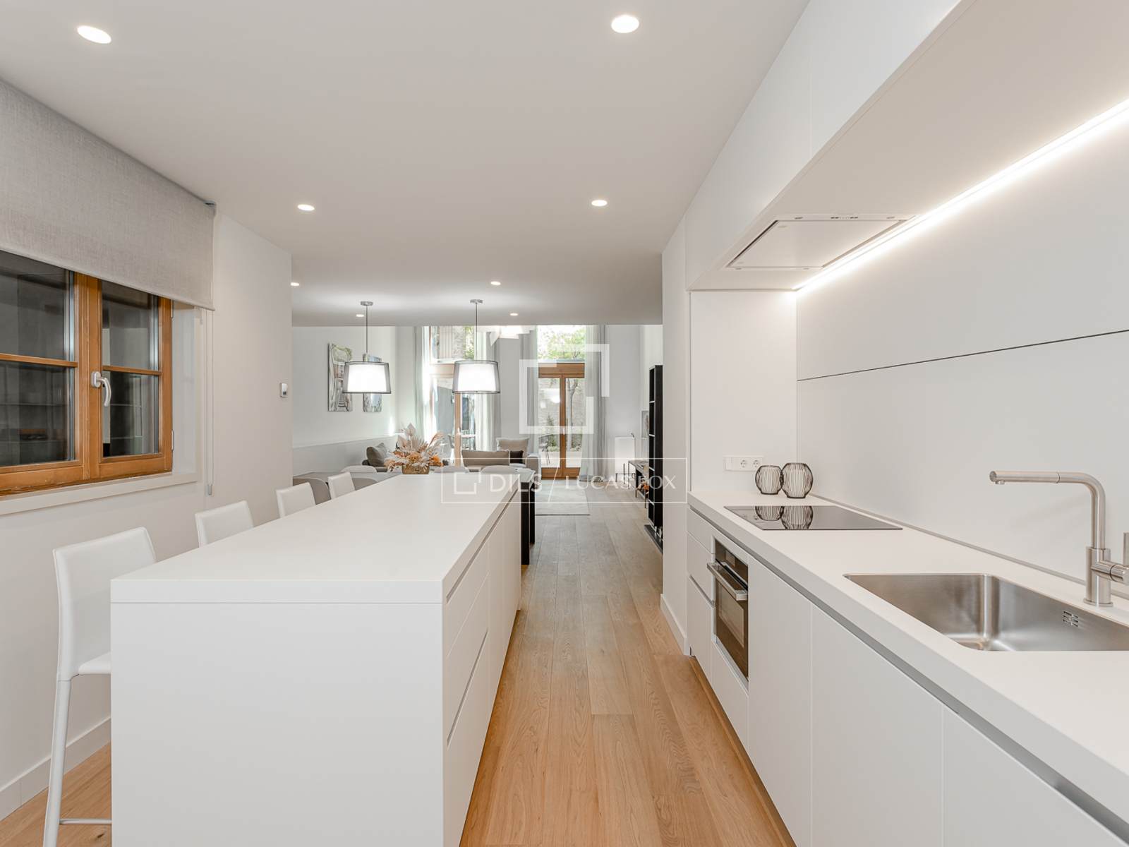 Apartament w Barcelona, Hiszpania 3 sypialnie, 196 mkw. nr 150931