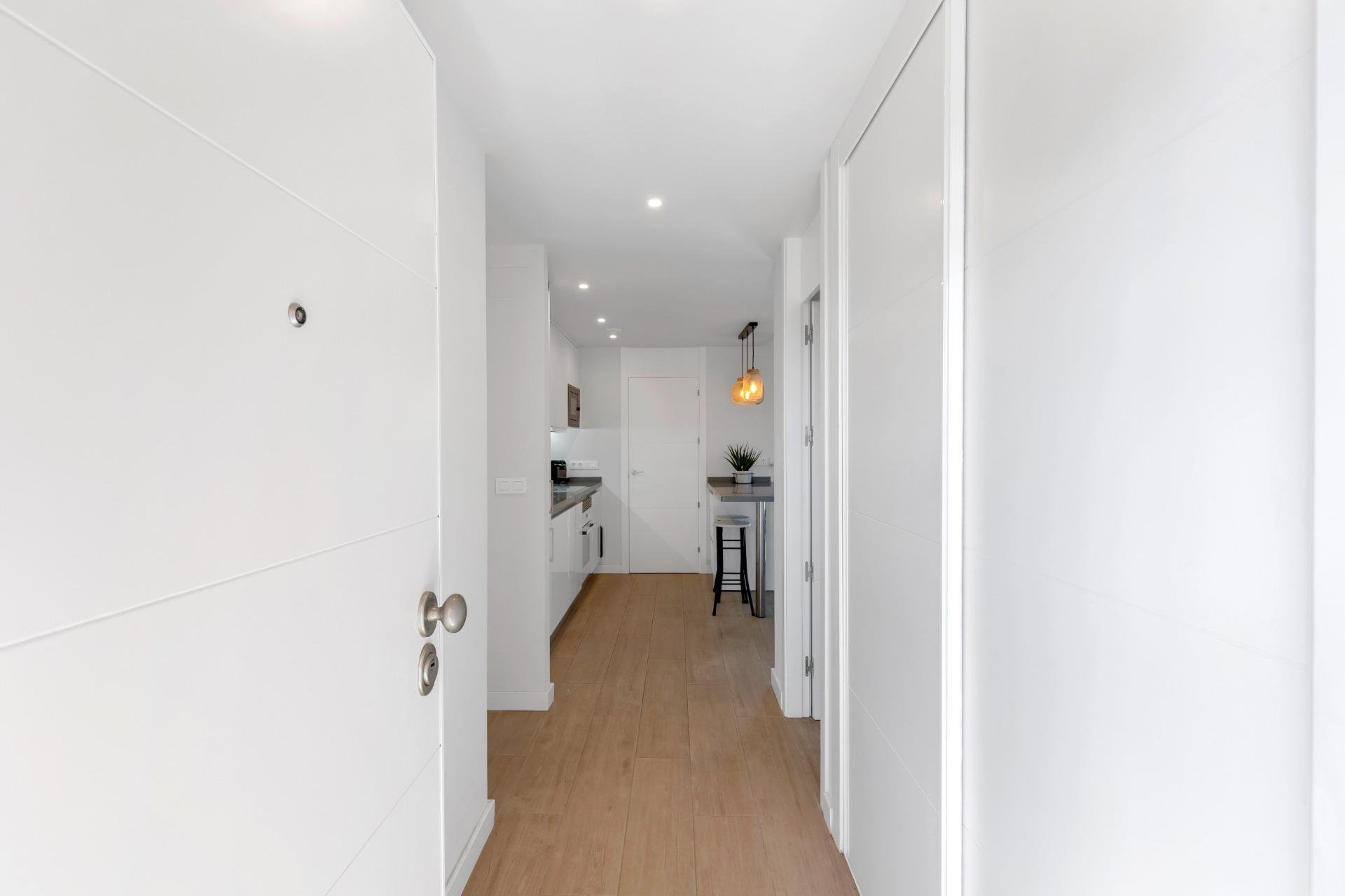 Apartment à Villamartin, Alicante, Espagne 2 chambres,  No. 156171