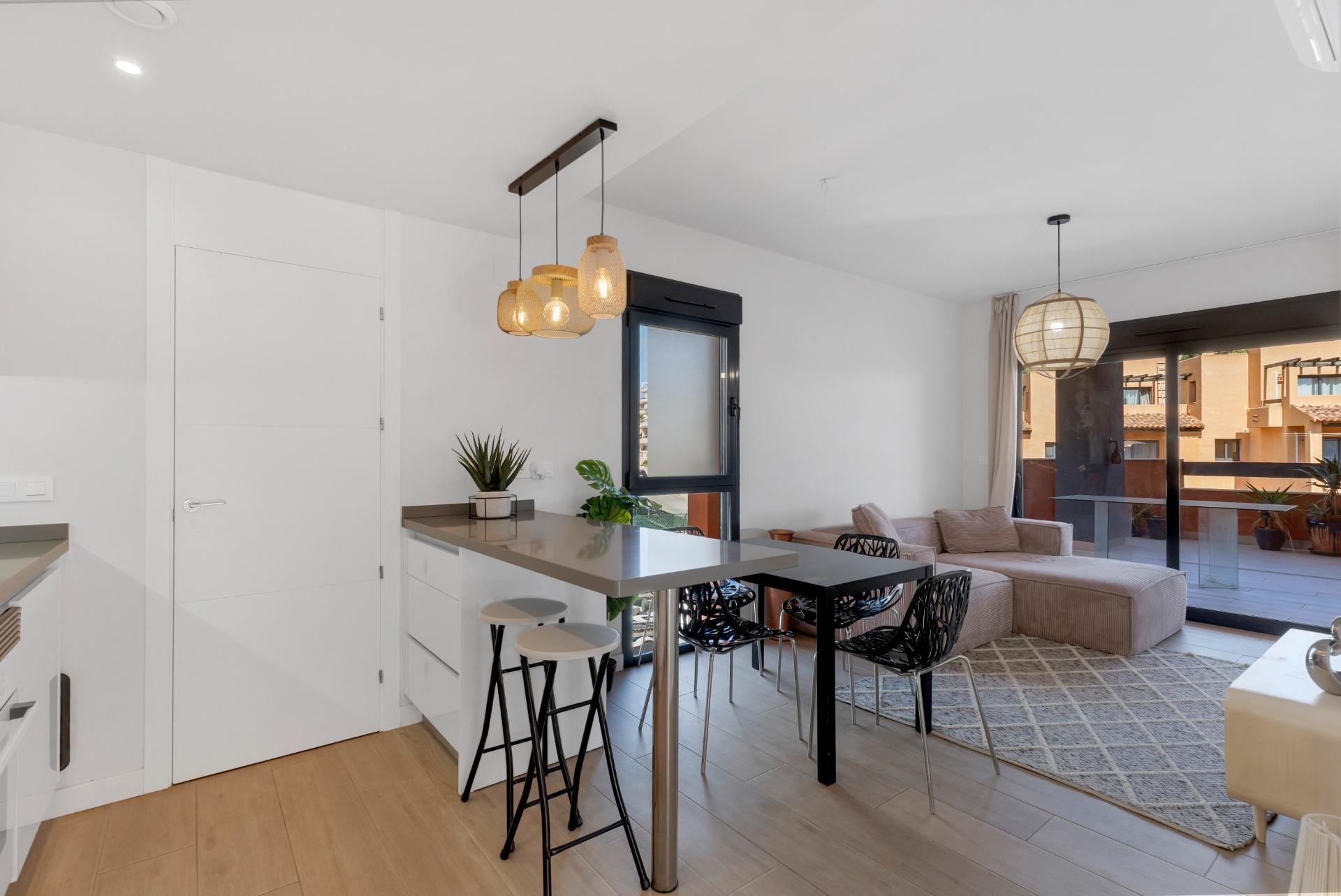 Apartment à Villamartin, Alicante, Espagne 2 chambres,  No. 156171