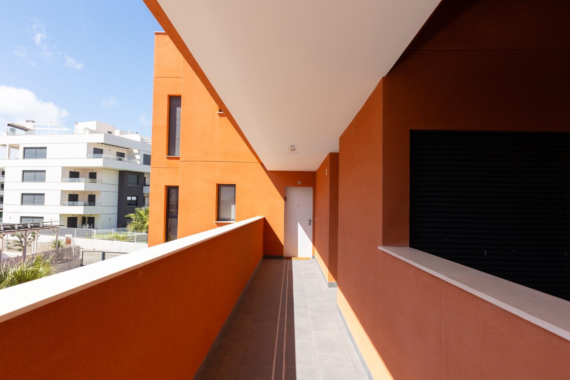 Apartment à Villamartin, Alicante, Espagne 2 chambres,  No. 156171