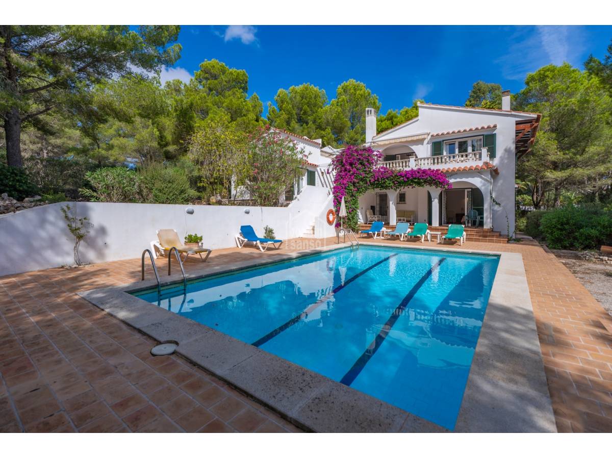 Villa i Es Mercadal, Menorca, Spanien 5 sovrum, 187 kvm. Nr. 140268