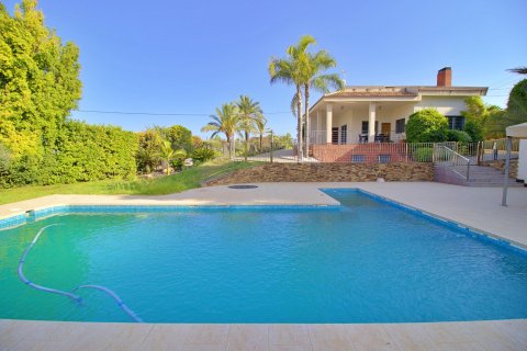 Villa a Elche, Alicante, Spagna 4 camere da letto, 500 mq. N° 196815