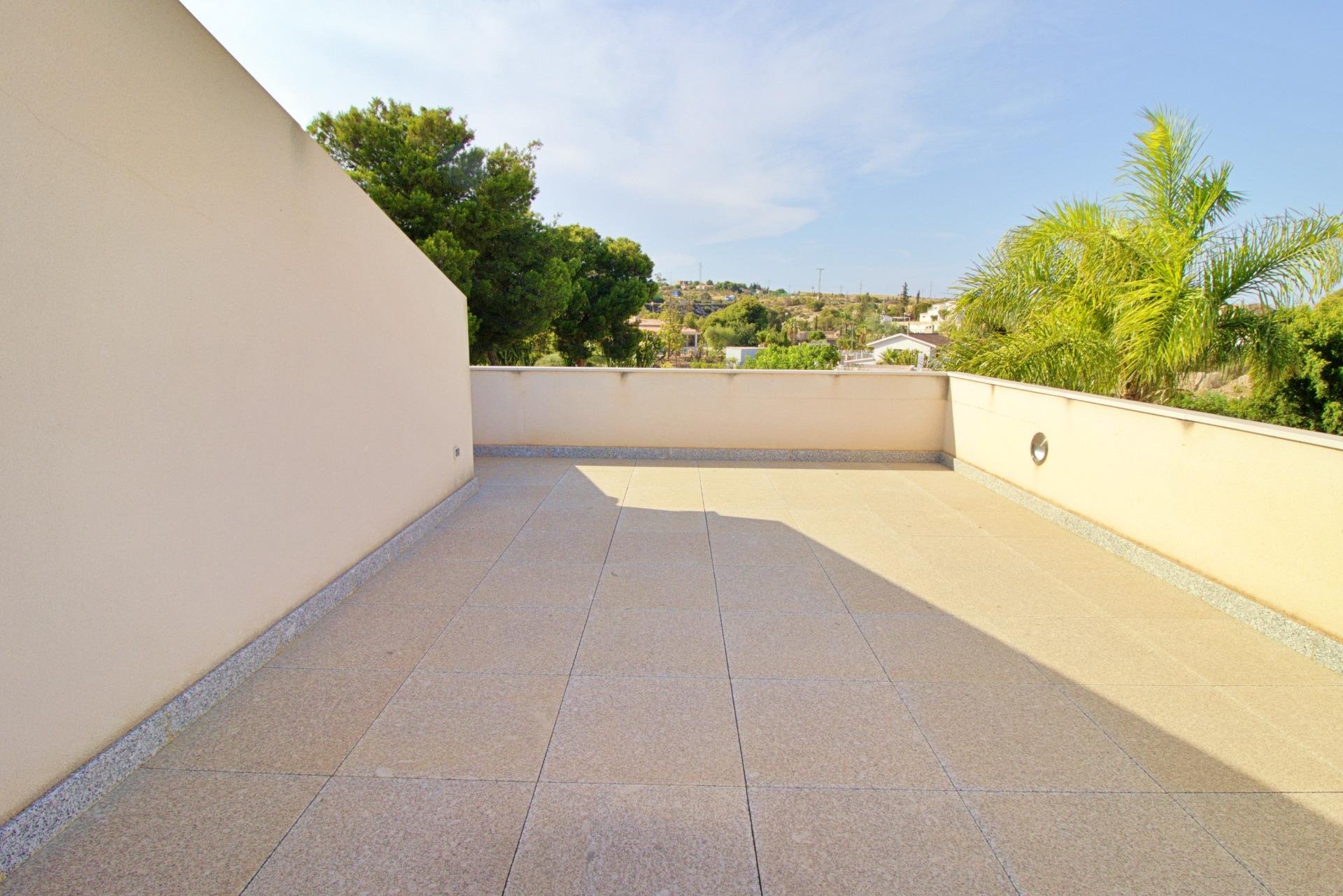 Villa i Elche, Alicante, Spanien 4 sovrum, 500 kvm. Nr. 196815