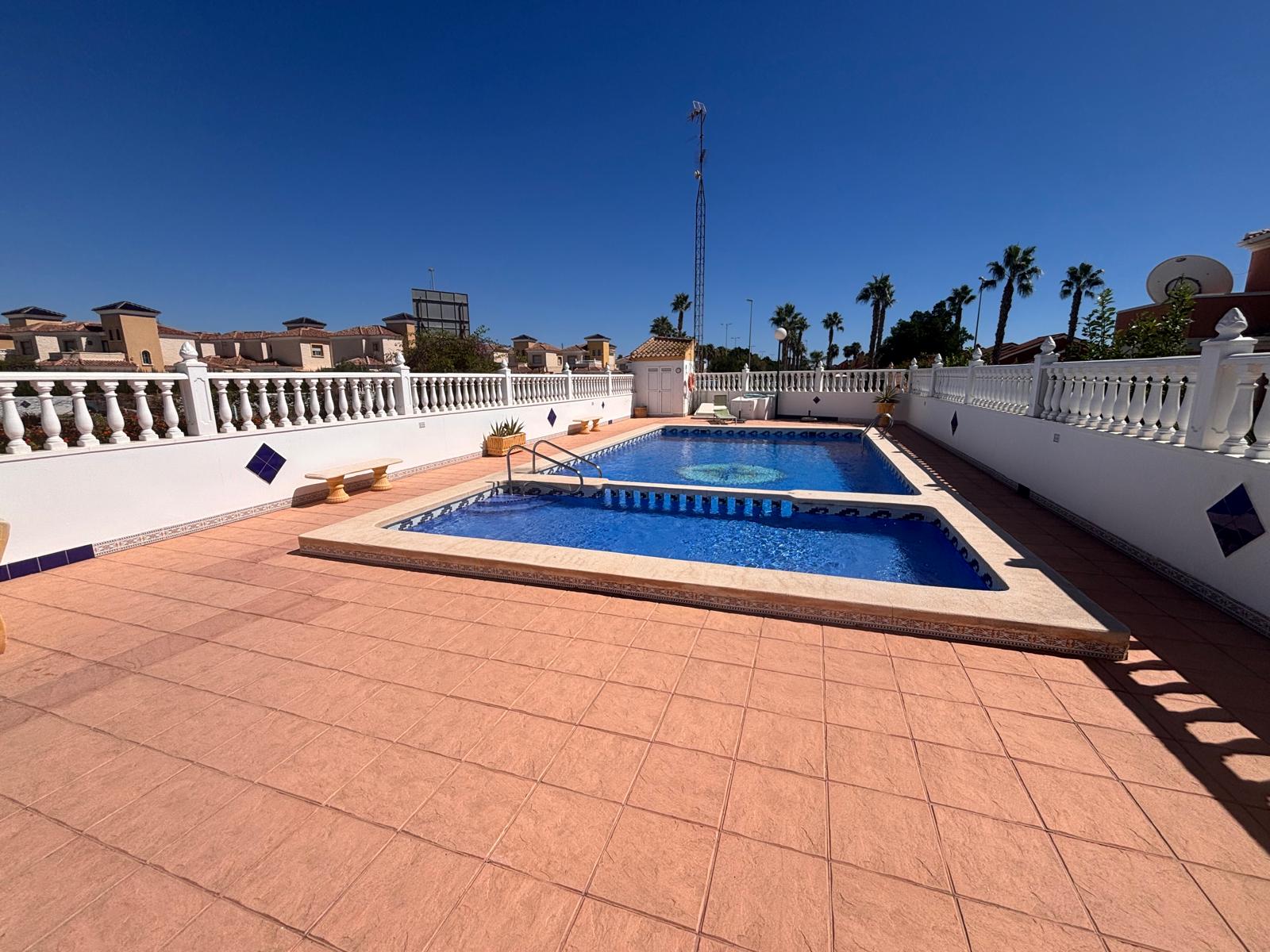 Villa i Guardamar del Segura, Alicante, Spanien 3 sovrum, 108 kvm. Nr. 196813