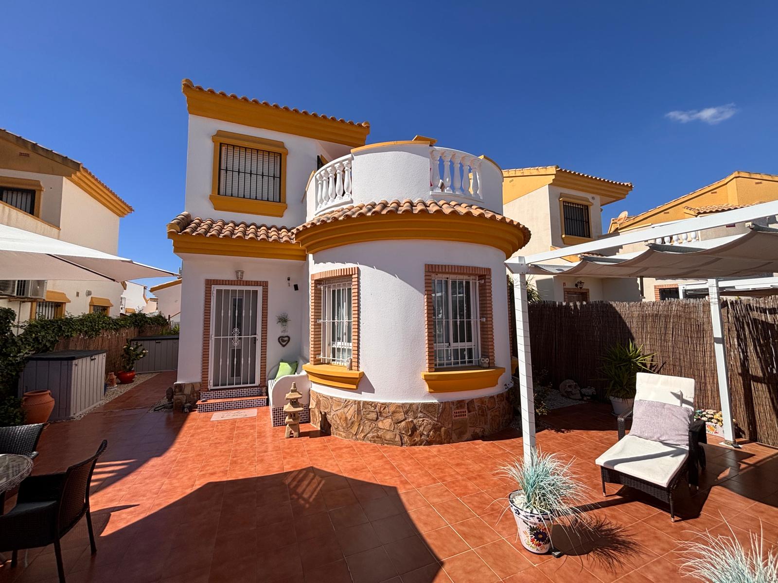 Villa i Guardamar del Segura, Alicante, Spanien 3 sovrum, 108 kvm. Nr. 196813