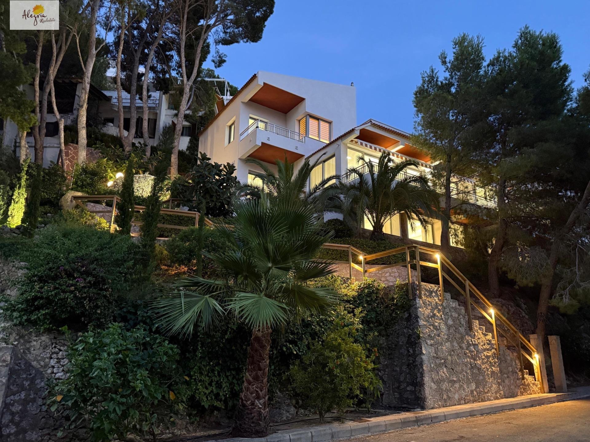 Villa en Cullera, València, España 5 dormitorios, 350 m2 No. 144594