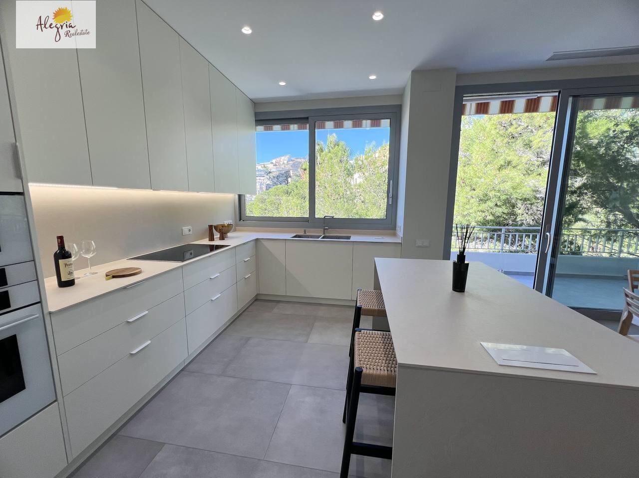Villa en Cullera, València, España 5 dormitorios, 350 m2 No. 144594