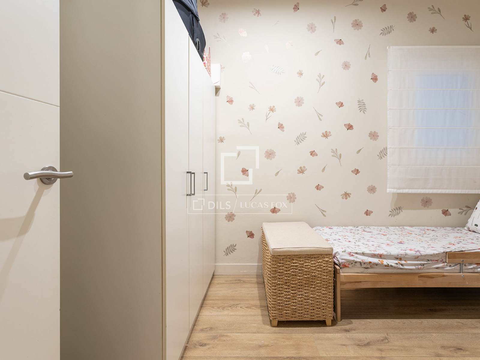 Apartment in Barcelona, Spain 3 bedrooms, 150 sq.m. No. 192636