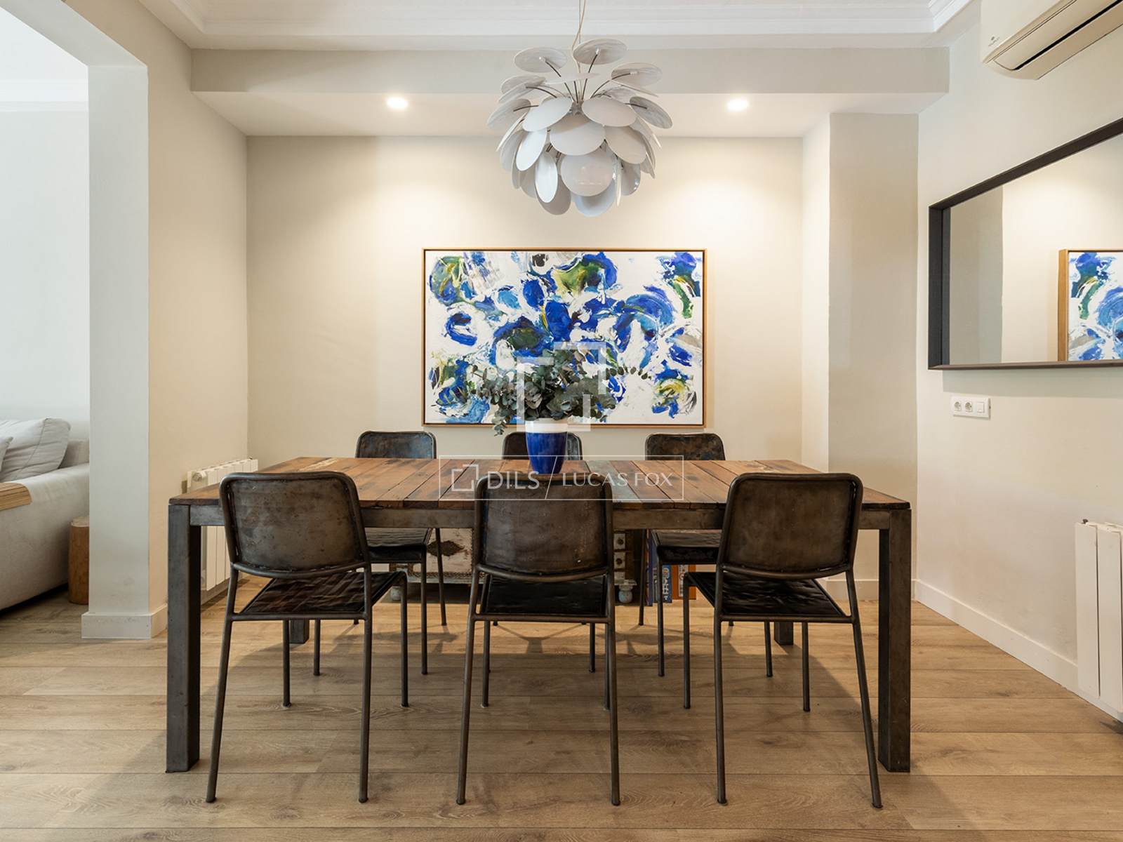 Apartment in Barcelona, Spain 3 bedrooms, 150 sq.m. No. 192636