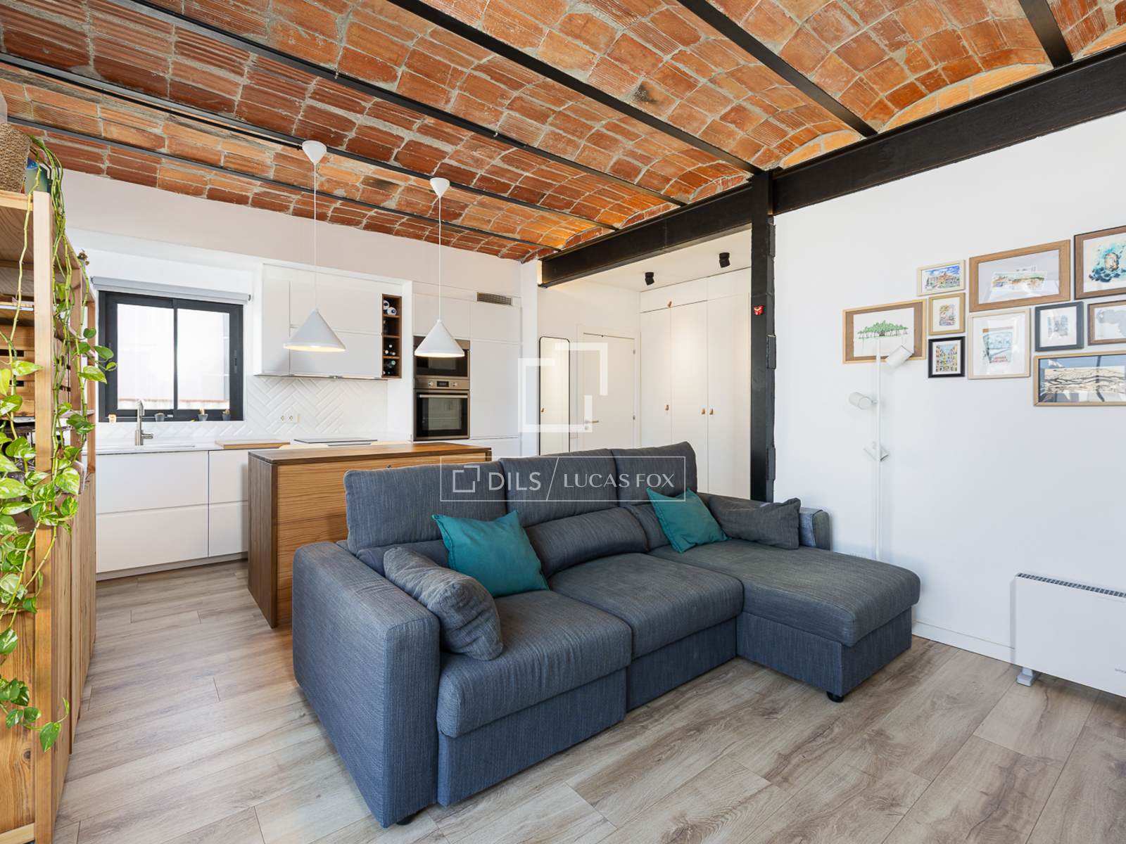 Penthouse in Barcelona, Spain 1 bedroom, 62 sq.m. No. 192630