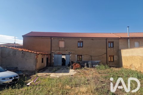 Villa Valverde de la Virgen, Leon, Spānijā 7 istabas, 255 m2 Nr. 187693