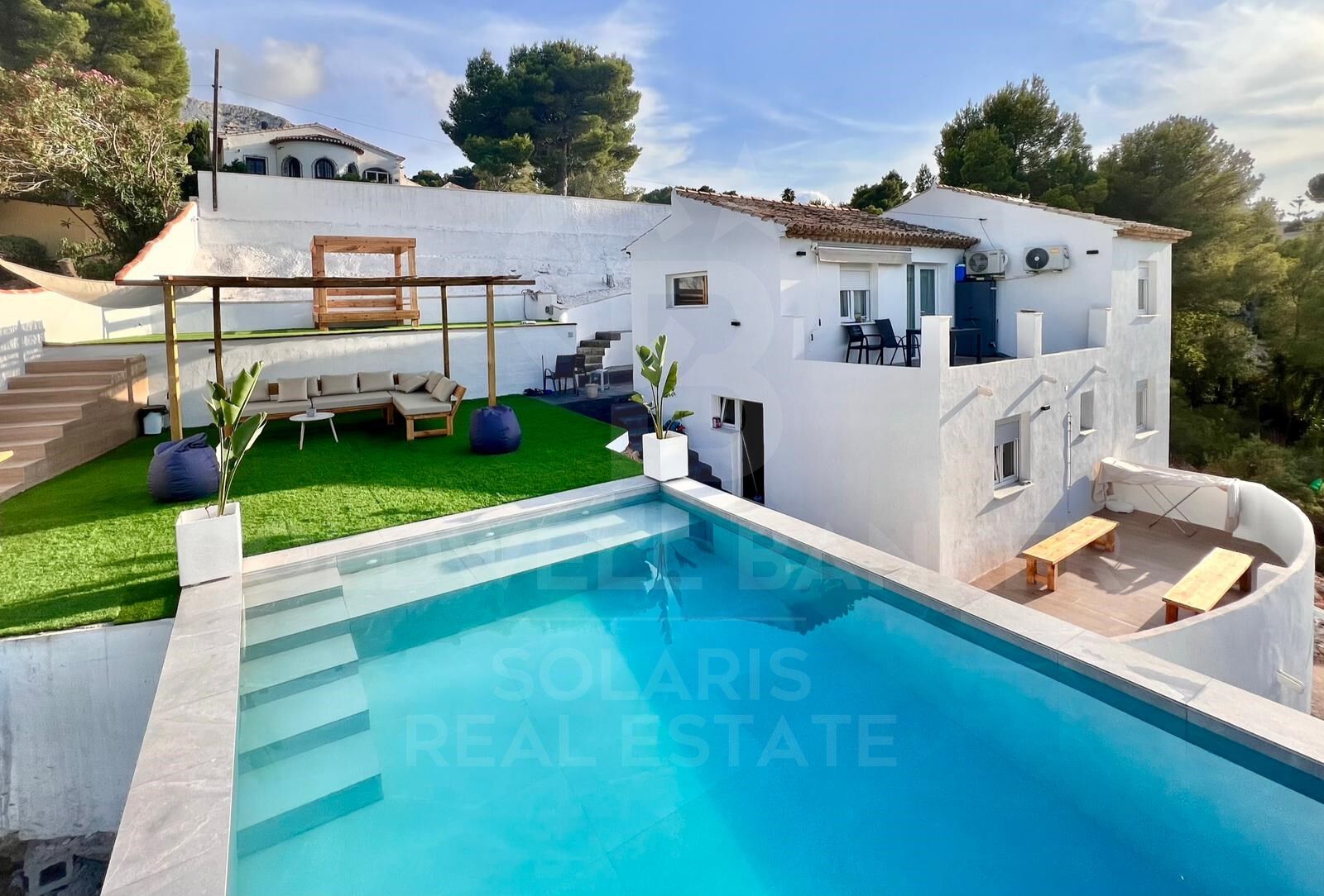 Villa en Dénia, Alicante, España 4 dormitorios, 200 m2 No. 160214