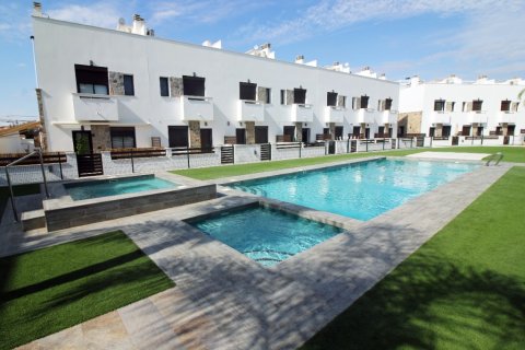 Rindu māja Pilar de la Horadada, Alicante, Spānijā 3 istabas, 93 m2 Nr. 144934