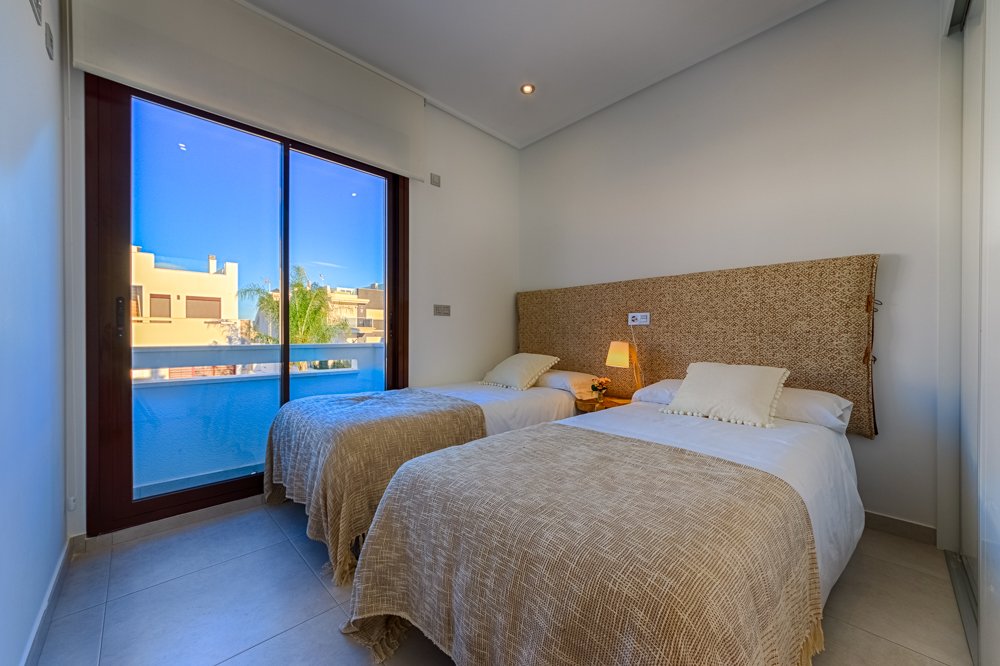 Rindu māja Pilar de la Horadada, Alicante, Spānijā 3 istabas, 93 m2 Nr. 144934