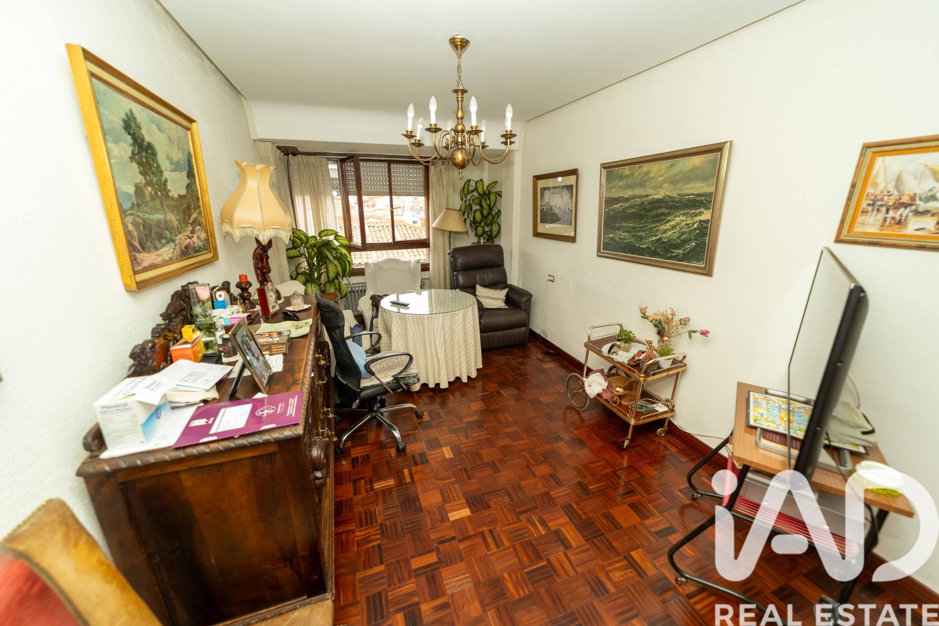 Apartamento en León, España 4 dormitorios, 190 m2 No. 188418