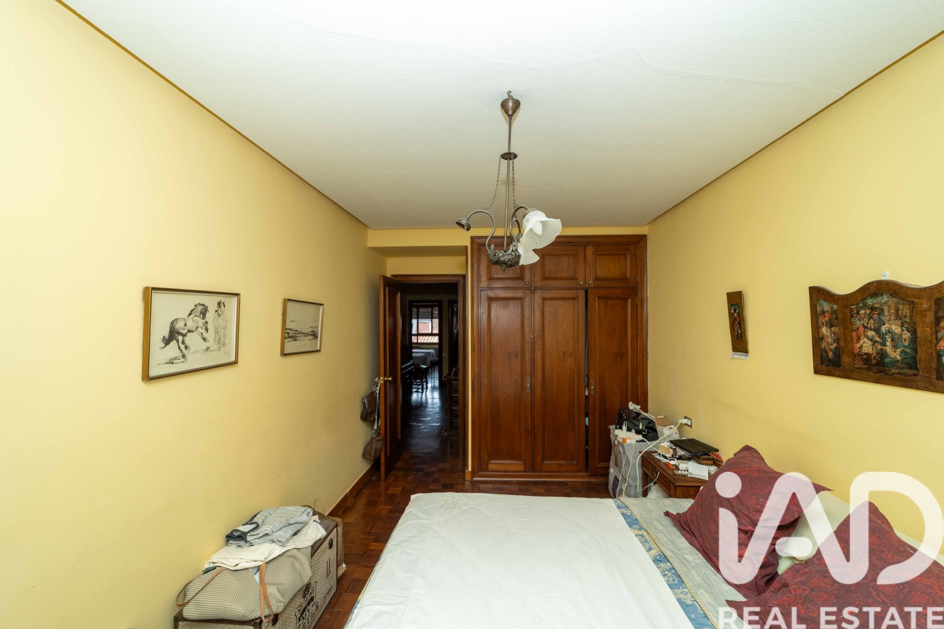 Apartamento en León, España 4 dormitorios, 190 m2 No. 188418