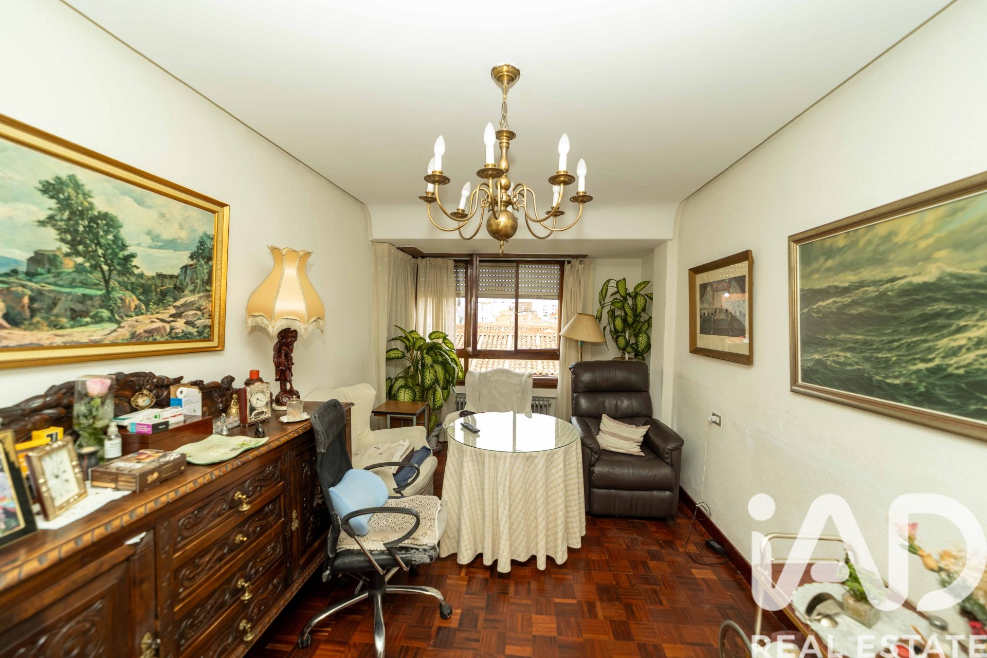 Apartamento en León, España 4 dormitorios, 190 m2 No. 188418