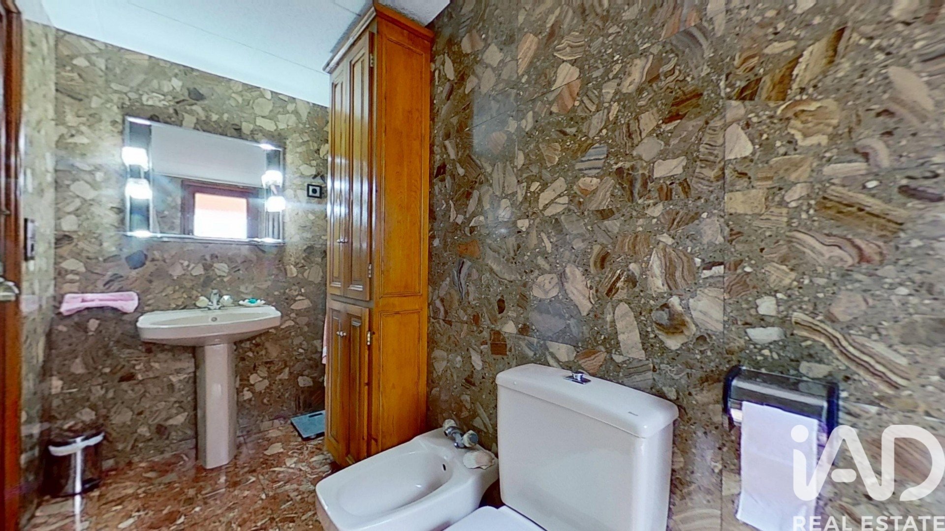Māja Roda de Berà, Tarragona, Spānijā 5 istabas, 253 m2 Nr. 188415